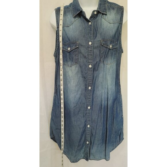 Sleeveless Denim Button-Up Shirt By JW Signature  Medium  100% Cotton  Distresse - Picture 9 of 12